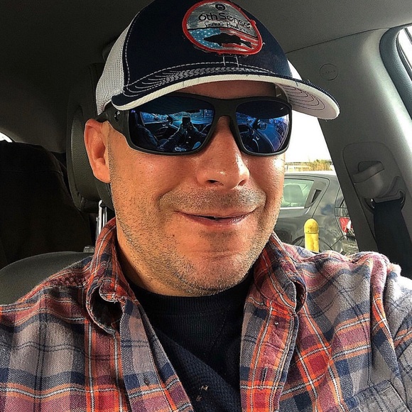 Meet your Posher, Chris - Picture 1 of 1